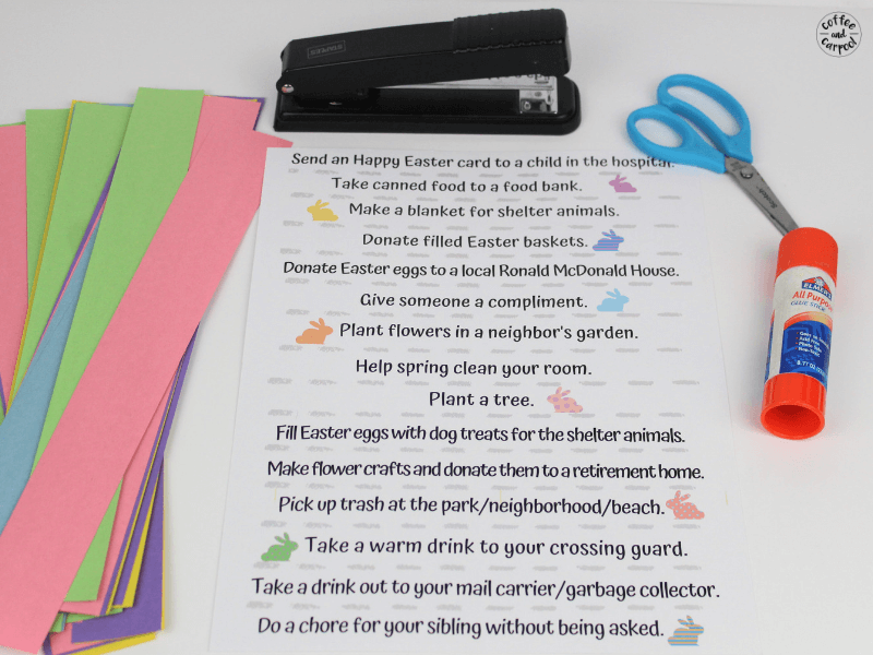 24 Easter Kindness Activities to help kids remember to be kind to those around them as they couuntdown to Easter. #kindnessactivities #kindness #kindkids #easteractivities #eastercraft #paperchain #eastercountdown 