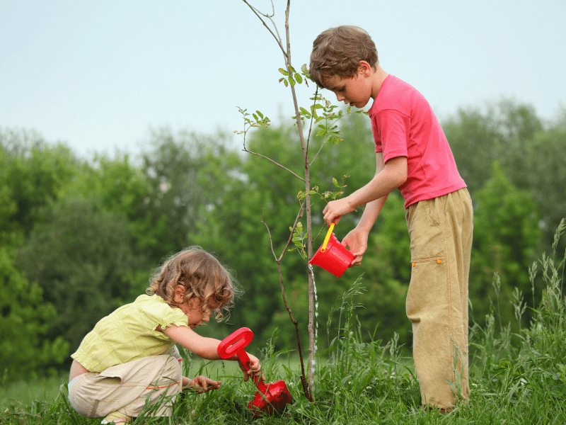 These Earth Day activities for kids are perfect to help kids be kind to Earth. Celebrate April 22nd with these reduce, reuse and recycle ideas and Earth Day activities elementary students. #earthday #reducereuserecycle #bekind #Earth #earthdayactivities