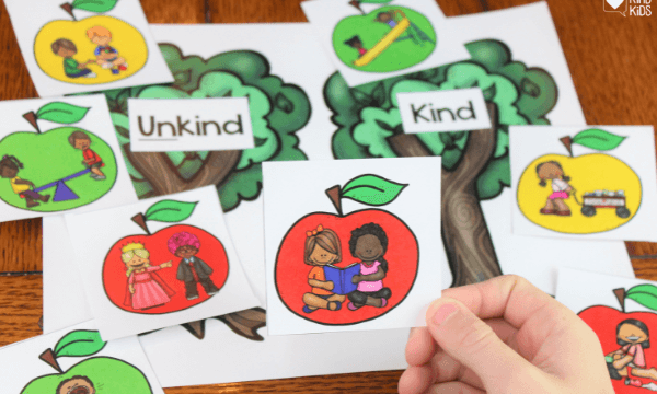 Use this apple kindness kind or unkind sort activity to teach sel curriculum in a hands on and fun way, that's perfect for fall.